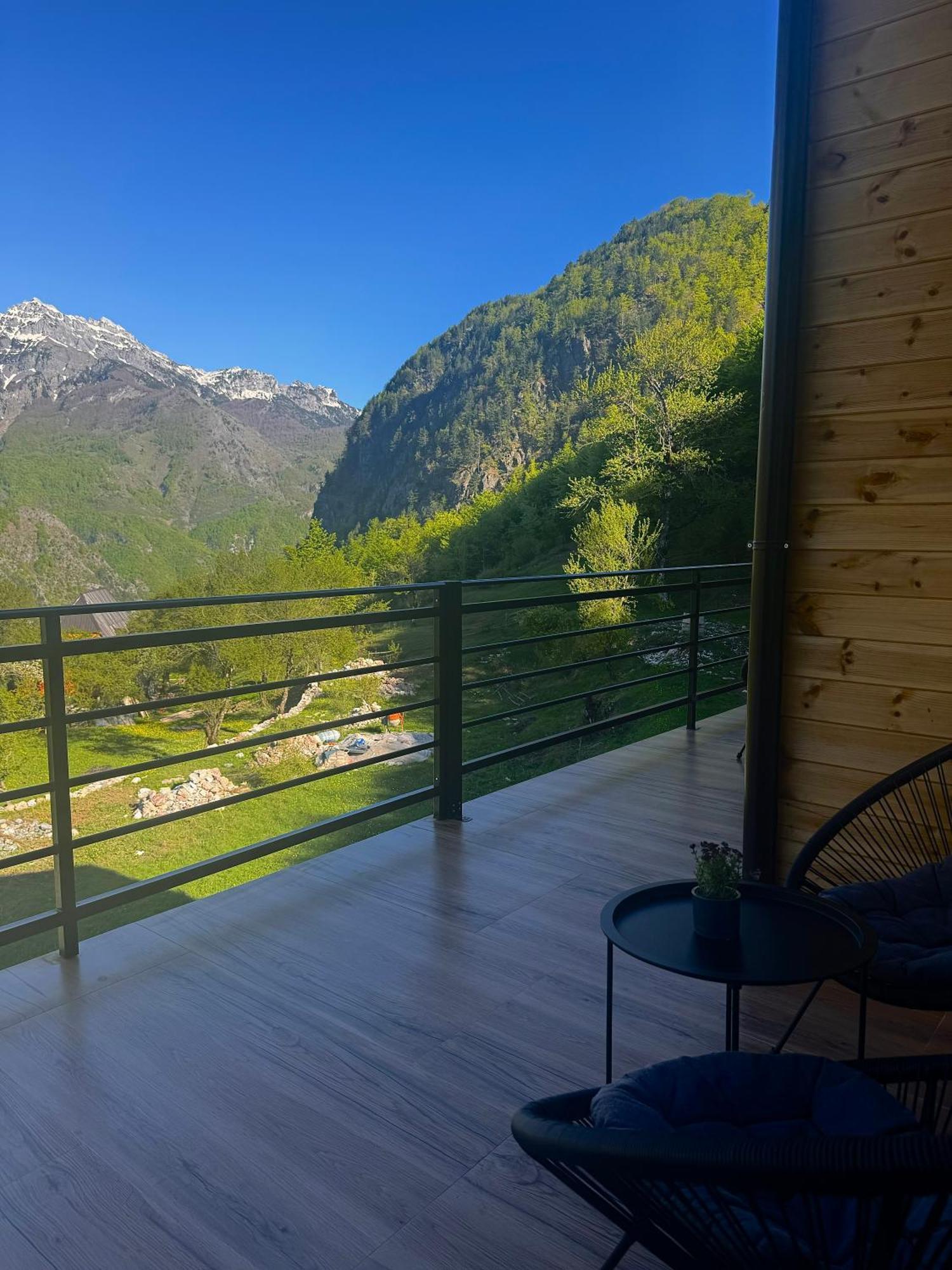 Vidis Chalet Boutique Hotel Theth Extérieur photo